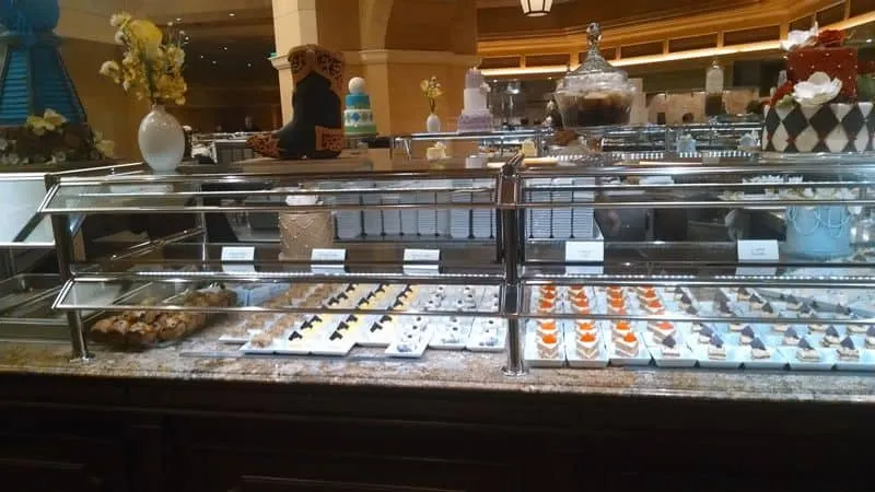 Bellagio Brunch Buffet Desserts